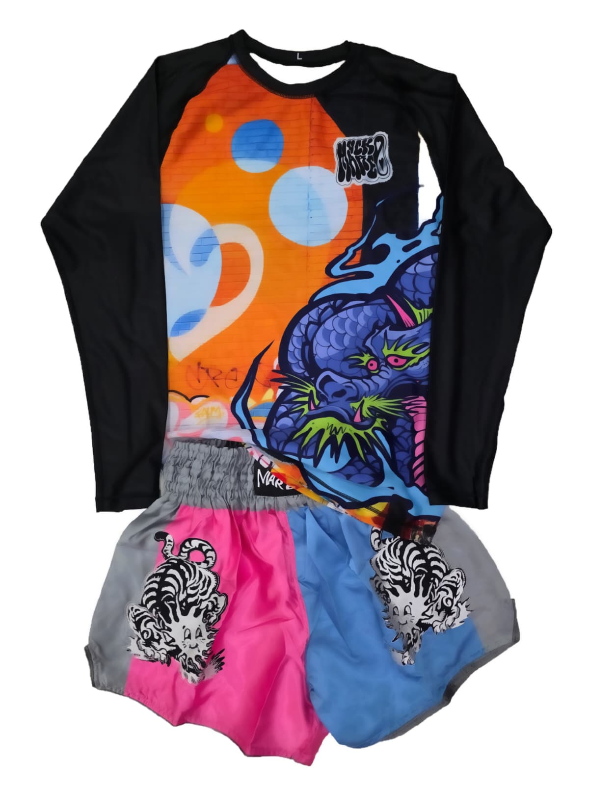 East Meets East Conjunto