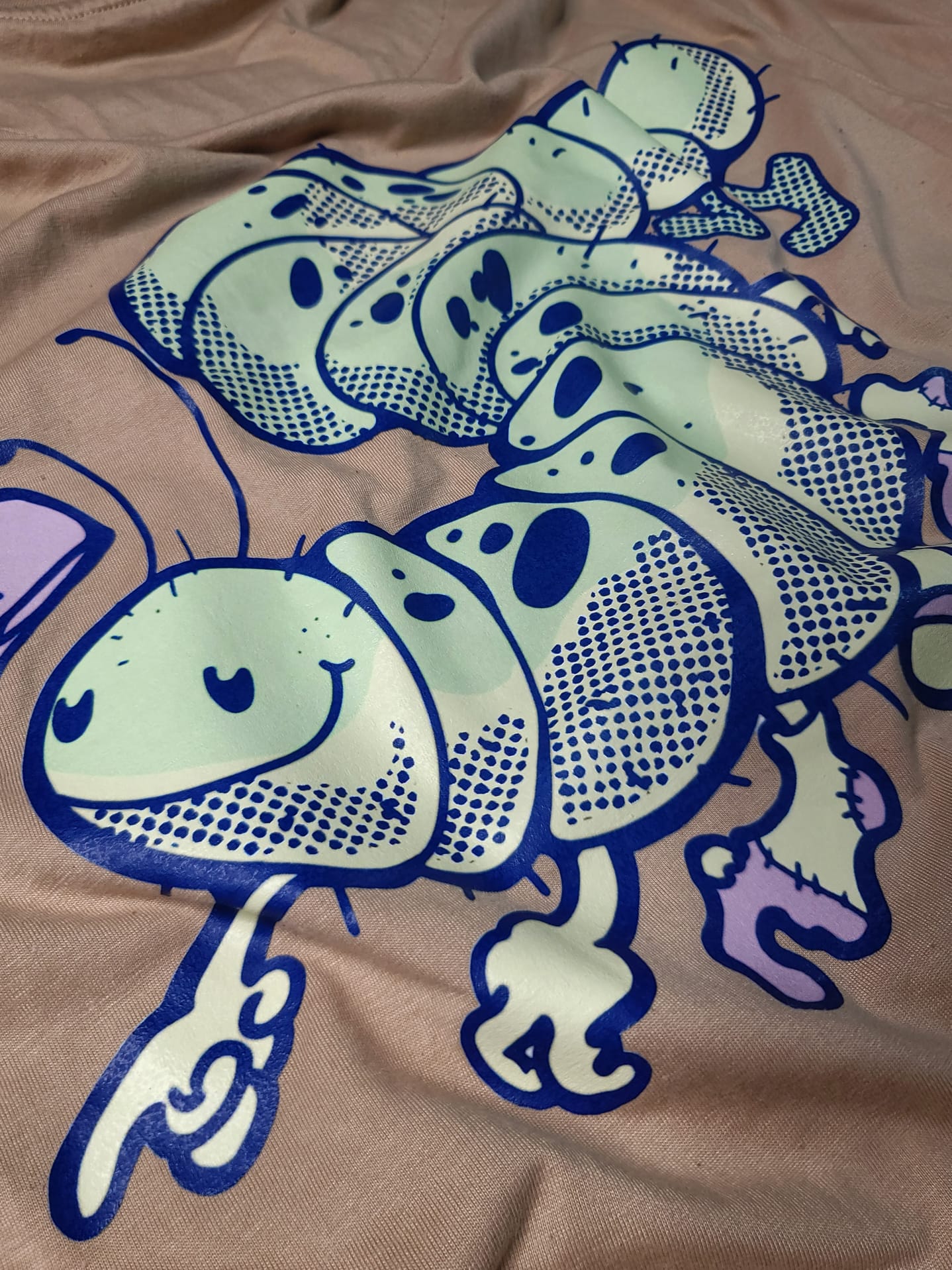 Mmm Slick Back Caterpillar Tee